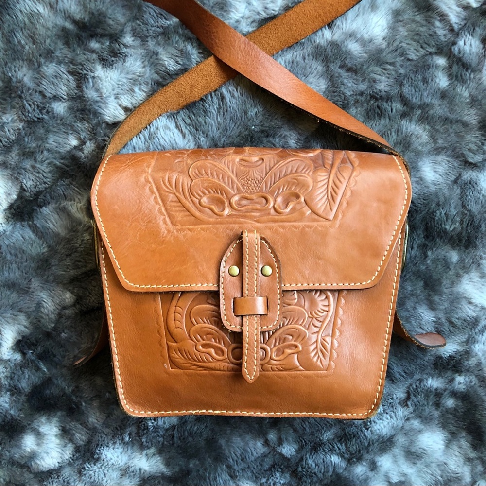 Patricia Nash italian leather crossbody